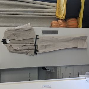 Bebe collection light gray suit